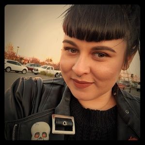 Meet your Posher, Krystal